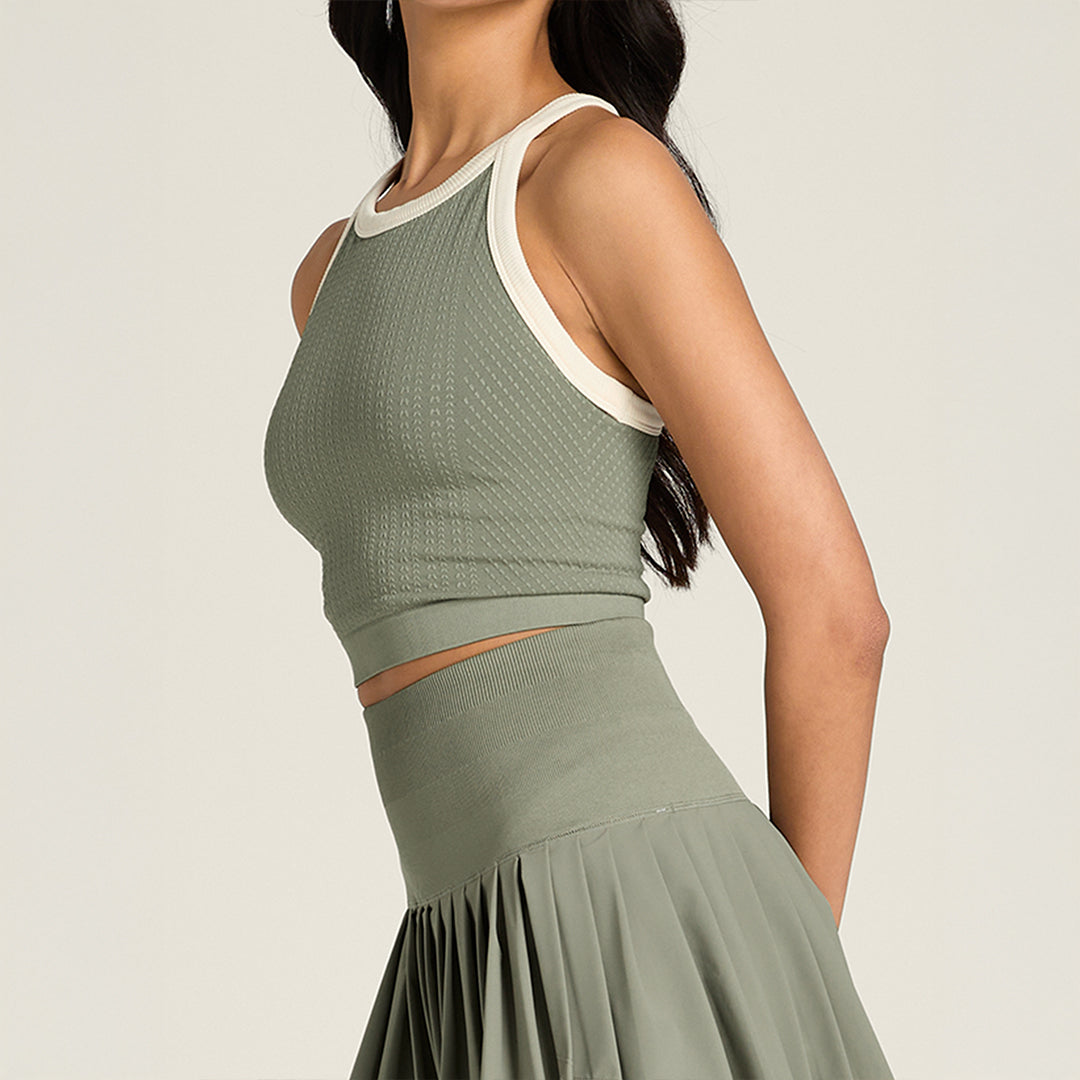 Women On the Daily Brami Top in Veitver