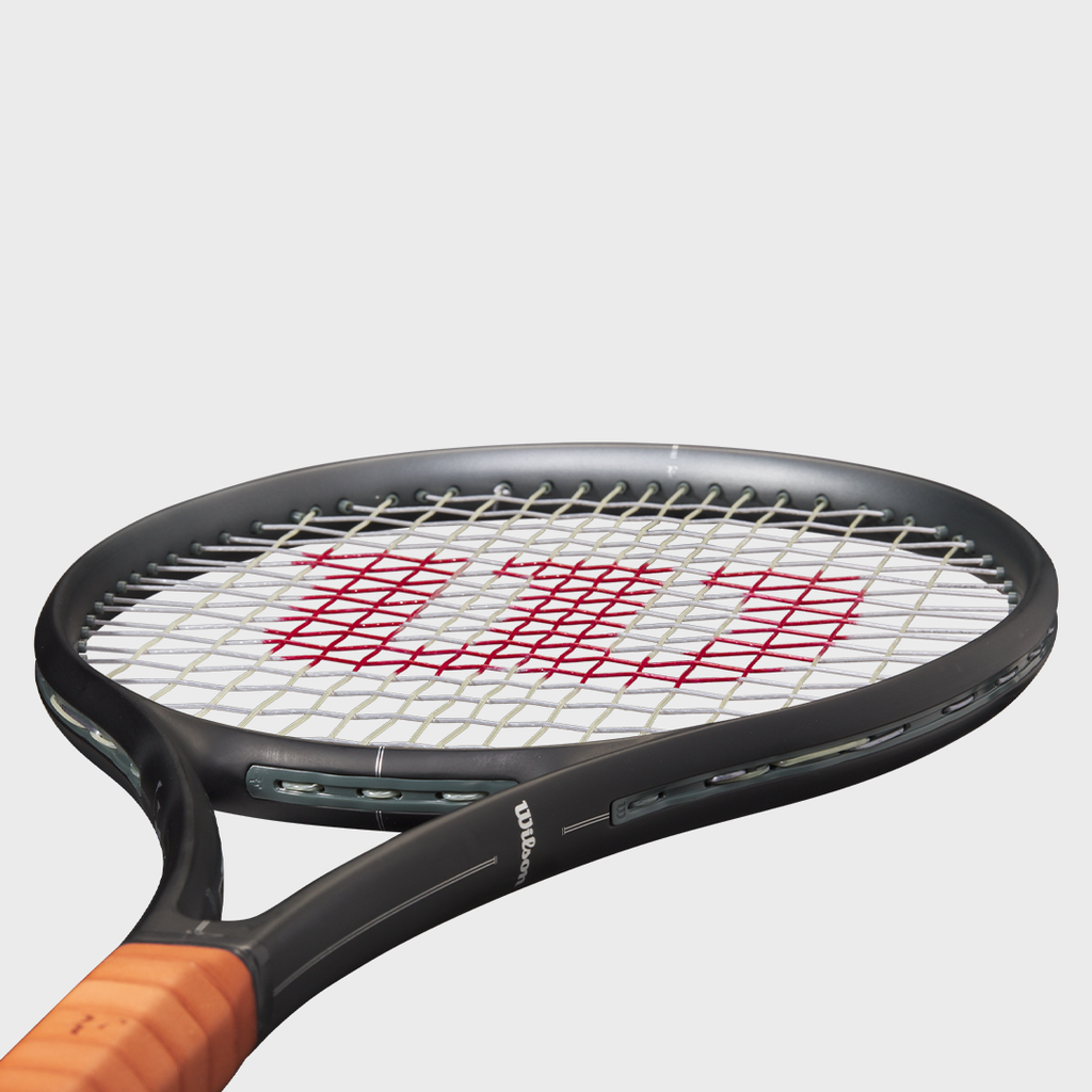 Roger Federer RF01 PRO Performance Tennis Racket Unstrung WR151311U
