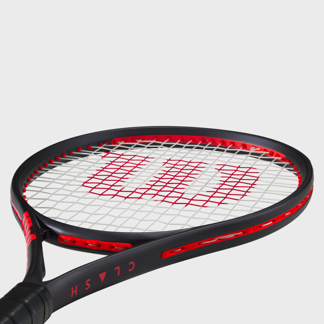 Clash 26" V3.0 JR Tennis Racket Strung WR173210U+