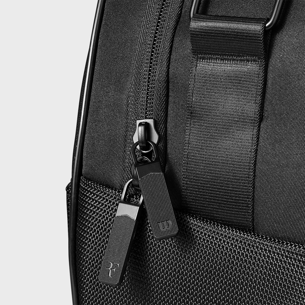 Roger Federer Tournament Racket Bag 9Pk  Bag